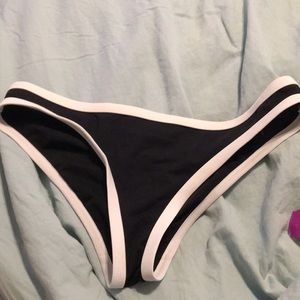Black and white trim bikini bottoms